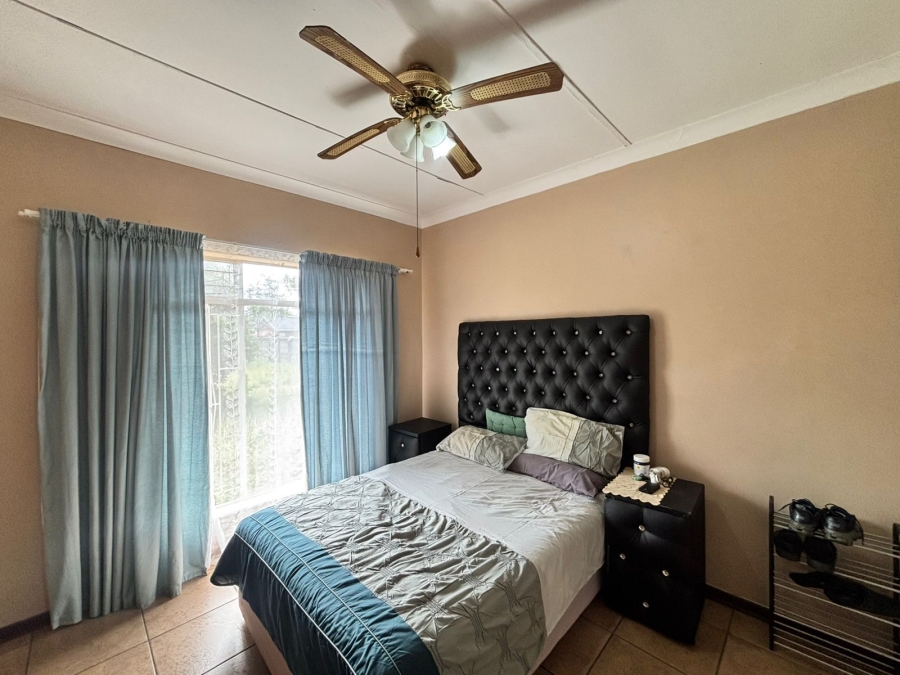 3 Bedroom Property for Sale in La Hoff North West